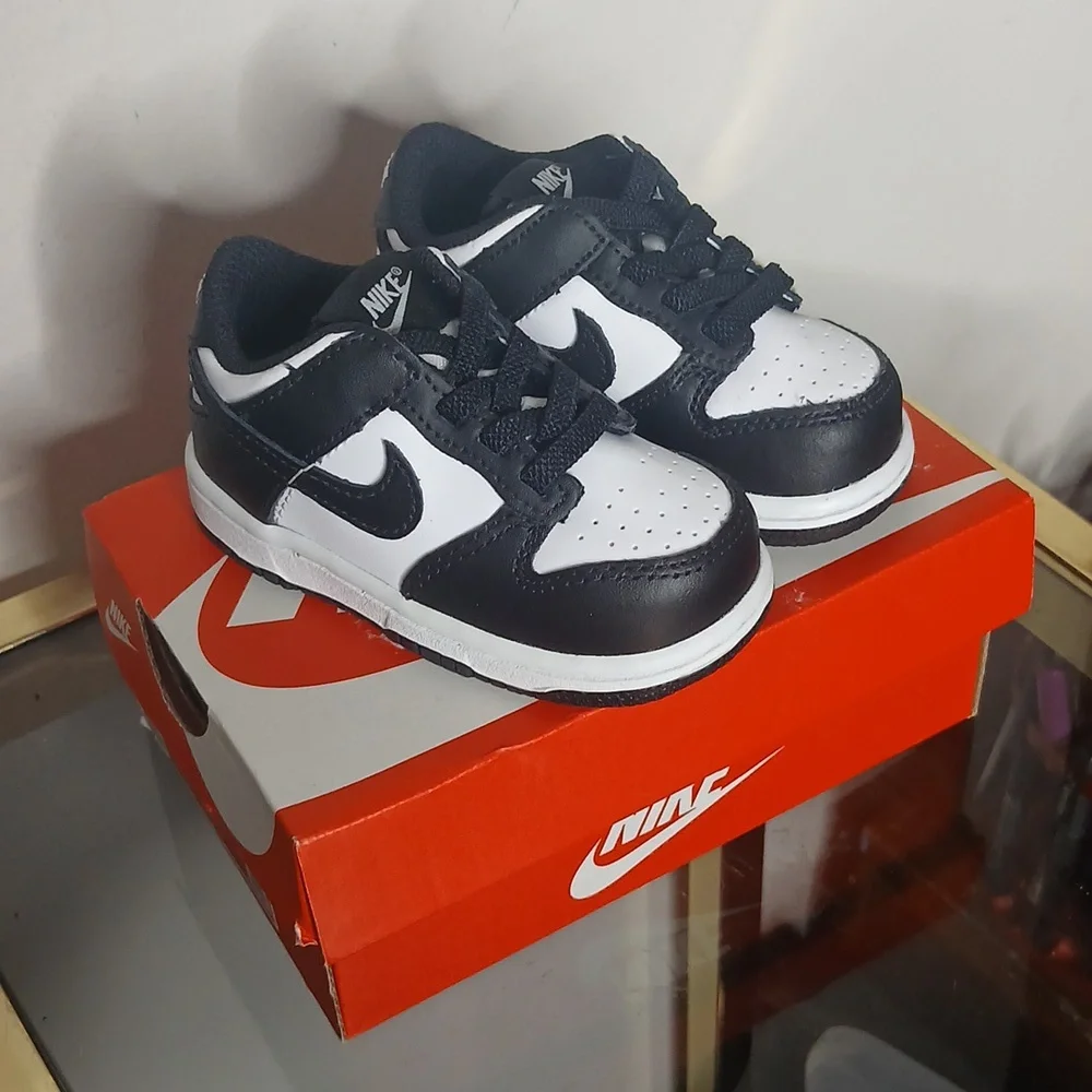 Nike Dunk Low Black And White (Panda) Size 5c - Picture 16 of 16